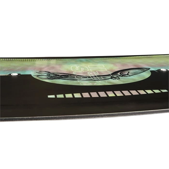 Liquid Force Illusion Wakeboard 2022 5 Liquid Force Illusion Wakeboard 2022 - Image 5